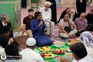 مراسم سنتی &laquo;طبق دسترخوان&raquo; در حرم رضوی