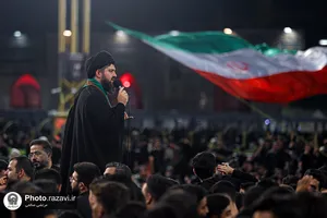مراسم چهارپایه خوانی در حرم مطهر رضوی شب شهادت امام رضا علیه&zwnj;السلام 