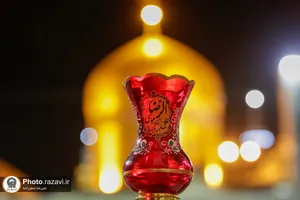 حرم مطهر رضوی در شام شهادت امام رضا علیه&zwnj;السلام