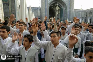 اذن خدمت خادمیاران نوجوان رضوی در حرم مطهر رضوی