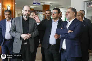 تشرف وزیر ورزش و جوانان عراق به حرم مطهر رضوی