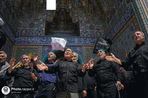 عزاداری روز عاشورای حسینی در حرم مطهر رضوی