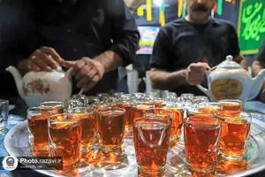 موکب خدمت رسانی جوانان رضوی در خیابان امام رضا علیه&zwnj;السلام