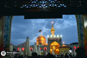 حرم مطهر رضوی در شب اربعین حسینی 