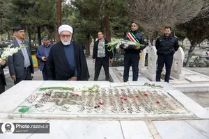 حضور تولیت آستان قدس رضوی در گلزار شهدای بهشت رضا(ع)