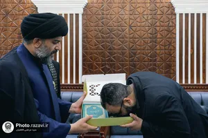 تشرف کاروان سفیران امام رئوف علیه&zwnj;السلام به حرم امامین عسکریین علیهماالسلام 