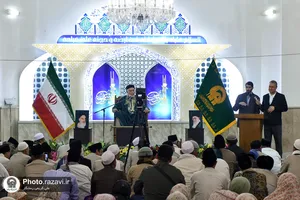 تشرف زائران اندونزیایی به حرم مطهر رضوی