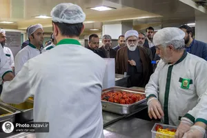 بازدید تولیت آستان قدس رضوی از روند آماده&zwnj;سازی غذای متبرک افطار