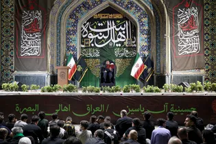 عزاداری زائران عرب زبان در حرم مطهر رضوی