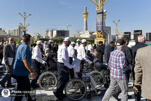 تشرف روشن&zwnj;دلان و توان&zwnj;یابان استان&zwnj;های مرکزی و زنجان به حرم مطهر رضوی