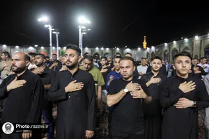 عزاداری زائران عرب زبان در حرم مطهر رضوی