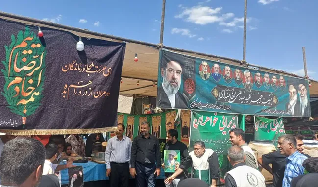 بازدید رئیس اداره خادم‌یاری بنیاد کرامت از موکب محور تیران - داران