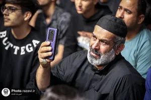 مداحی محمد الجنامی در حرم مطهر رضوی