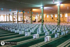 توزیع ٢هزار بسته معیشتی بین زلزله&zwnj;زدگان خوی
