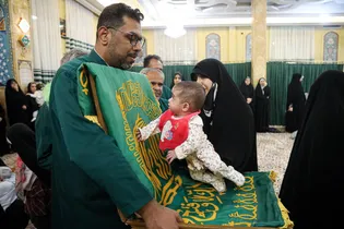 حضور خدام حرم مطهر رضوی در محل اسکان «خانواده‌های فرزندپذیر شیرخوارگاه آمنه»