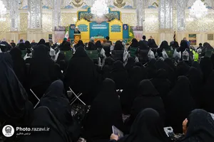 تشرف گروهی زائرین توان&zwnj;یاب به حرم مطهر رضوی