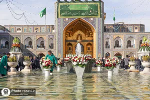 آماده سازی حرم مطهر رضوی در آستانه ولادت امیرالمومنین علیه&zwnj;السلام