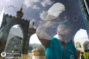 خدمات تنظیف در حرم مطهر رضوی