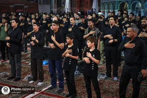 عزاداری سنتی شب هشتم محرم در &laquo;حسینیه حرم&raquo;