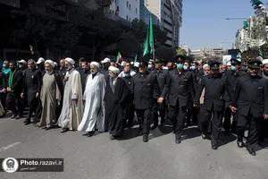 حضور تولیت استان قدس رضوی در تشییع پیکر شهیدان دوست محمدی و جاوید مهر