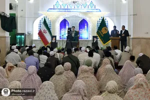 تشرف زائران اندونزیایی به حرم مطهر رضوی