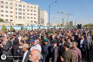 تشییع پیکر حاج سید رضا موید خراسانی در حرم مطهر رضوی