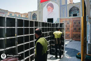 آماده&zwnj;سازی حرم مطهر رضوی در آستانه تشییع رهبر شهید انقلاب