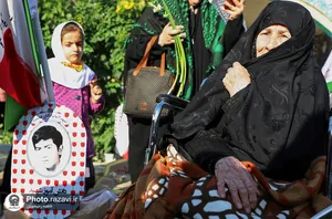 حضور خدام حرم مطهر رضوی در مزار شهدای هویزه