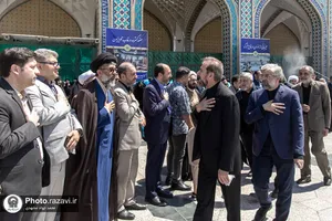 تشییع پیکر مادر شهیدان خوراکیان
