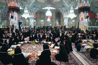 ویژه برنامه فرشتگان مقاومت در حرم مطهر رضوی-۱