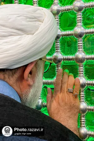 تشرف تولیت آستان قدس رضوی به حرم مطهر امیرالمومنین علیه&zwnj;السلام