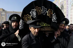 مراسم تشییع پیکر همسر مکرمه آیت الله وحید خراسانی در حرم مطهر رضوی