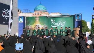 تشرف مردم مشهد در روز زیارتی امام مهربانی ها به حرم مطهر رضوی