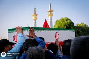 تشییع پیکر 2 شهید حادثه بلوار وکیل&zwnj;آباد مشهد در حرم مطهر رضوی
