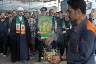کاروان زیر سایه خورشید در سراسر سمنان؛ شهرها معطر به حضور خادمان رضوی/گزارش تصویری