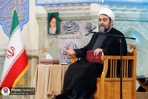 مناجات خوانی دهه آخر ماه مبارک رمضان در حرم مطهر رضوی