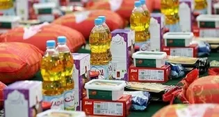 توزیع ۵۰ بسته ارزاق بین خانواده‌های نیازمند شهر برخوار