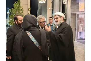 هیئت عالی‌رتبه اندونزی از حرم رضوی تا آرامگاه رهبر شهید؛ پیام همدلی جاکارتا به ملت ایران
