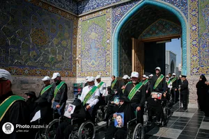تشرف کاروان زیارتی معین الضعفا به حرم مطهر رضوی