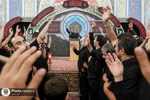 حال و هوای حرم مطهر رضوی در شب تاسوعای حسینی