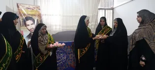 تجلیل از مدافعان سلامت و یادگاران شهدا در جیرفت