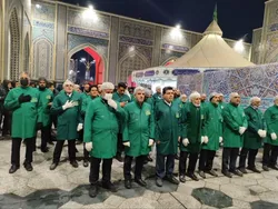 توزیع ۲۰ هزار استکان چای و ۷ هزار عدد کلوچه کرمانی در چایخانه کوثر حرم مطهر
