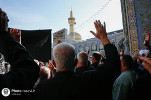 حرم مطهر رضوی در روز شهادت حضرت زهرا سلام&zwnj;الله علیها 

