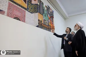بازدید تولیت آستان قدس رضوی از روند بافت فرش&zwnj;های رواق امیرالمؤمنین علیه&zwnj;السلام
