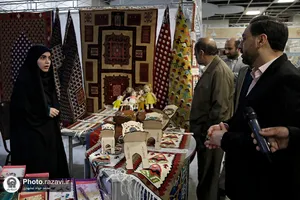 بازدید قائم مقام تولیت آستان قدس رضوی از نمایشگاه دستاوردهای &laquo;مادران ارزش&zwnj;آفرین&raquo;