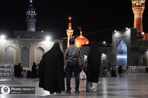 حال و هوای حرم مطهر رضوی در شب شهادت امام محمد باقر علیه&zwnj;السلام