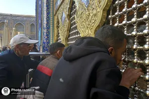تشرف کاروان 1300 نفری زائران معلول سراسر کشور به حرم مطهر رضوی