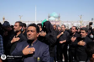 اجتماع بزرگ عزاداران نبوی در صحن پیامبر اعظم(ص) حرم مطهر رضوی
