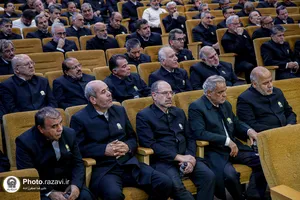 دوره &laquo;آشنایی با نظام خدمت و الزامات خادمى در كفشدارى حرم مطهر رضوى&raquo;