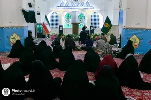 احیا شب نیمه شعبان زائران اردو زبان در حرم مطهر رضوی